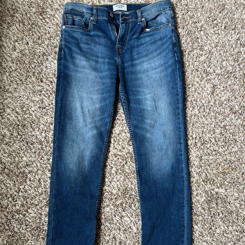 Blue Levi’s Men Denzien 216 Slim Jeans